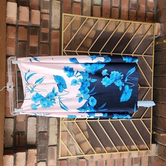 Ted BAKER Nemea Fantasia Floral Asymmetrical Skirt  US 6 - Picture 8 of 9